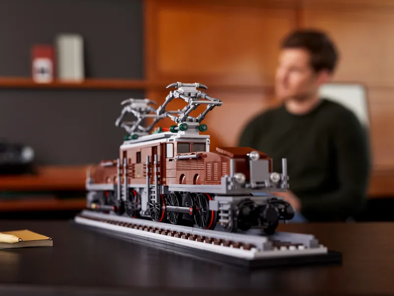 Crocodile Locomotive