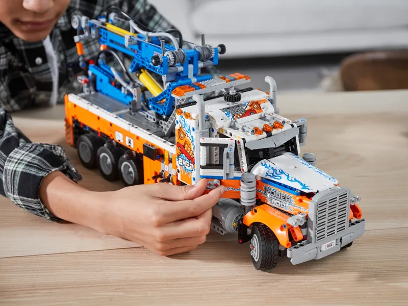 Heavy Duty Tow Truck