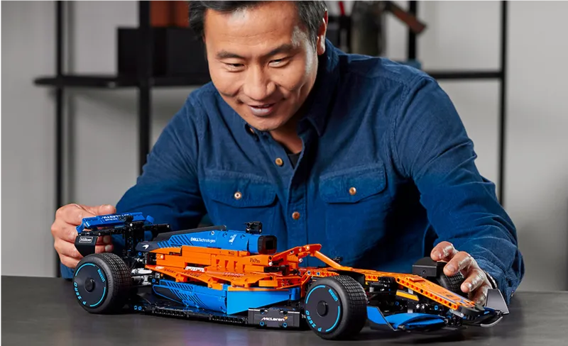 McLaren Formula 1 Team 2022 (First Edition)