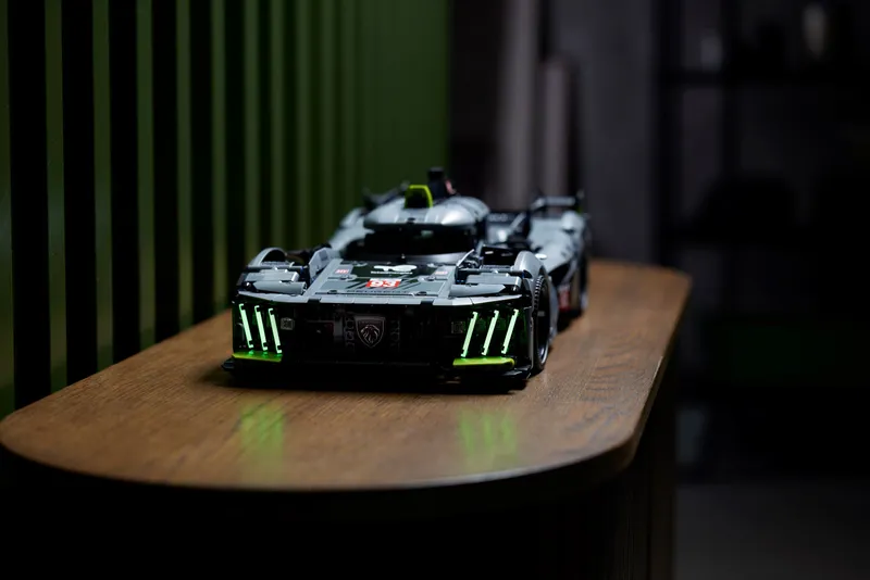 Peugeot 9X8 Le Mans Hybrid Hypercar