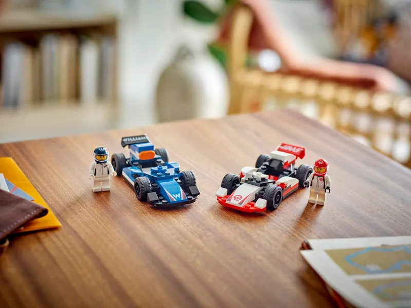 F1 Williams Racing & Haas F1 Race Cars