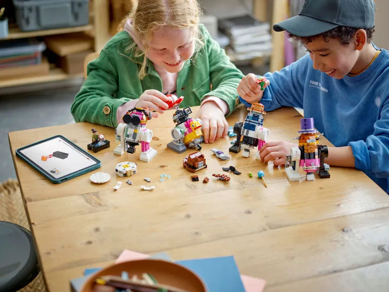 Creative Play Droid Builder