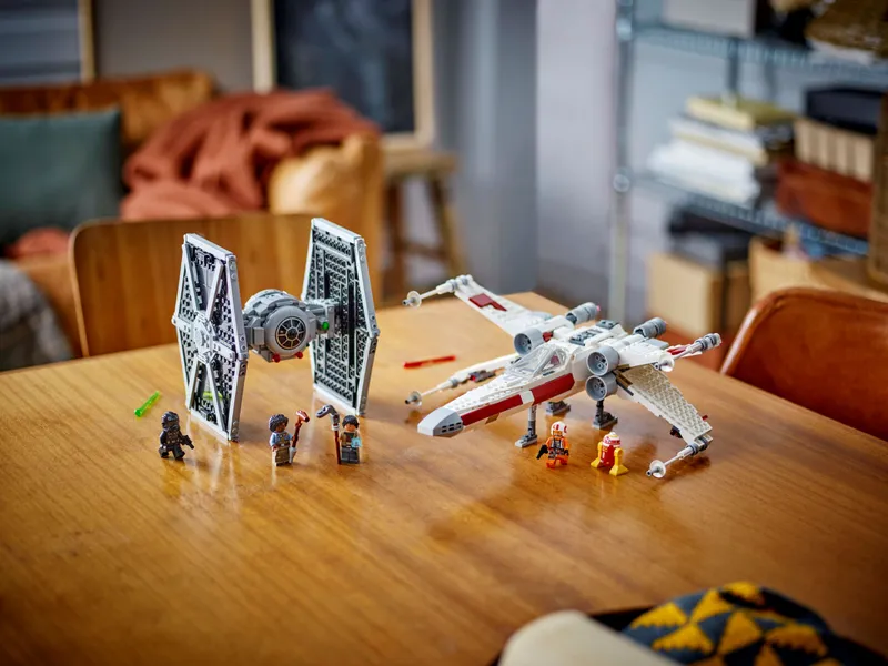TIE Fighter & X-wing Mash-up