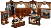 Hogwarts Castle: Charms Class